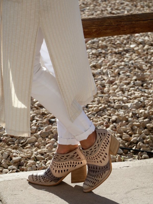 HOW TO KICK UP YOUR HEELS WITH SOME SUMMER BOOTIES
